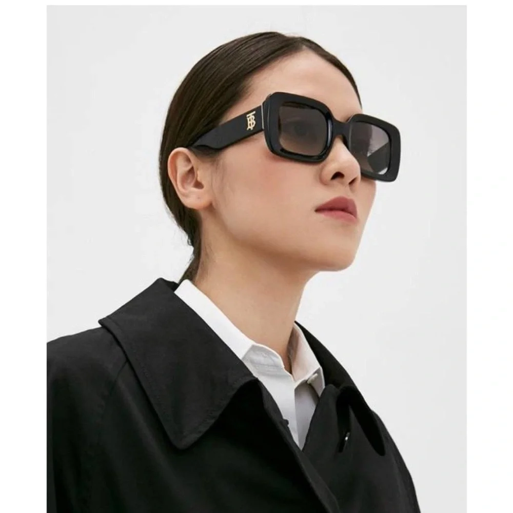 Burberry BURBERRY BE4327 DELILAH sunglasses - Picture 2 of 6